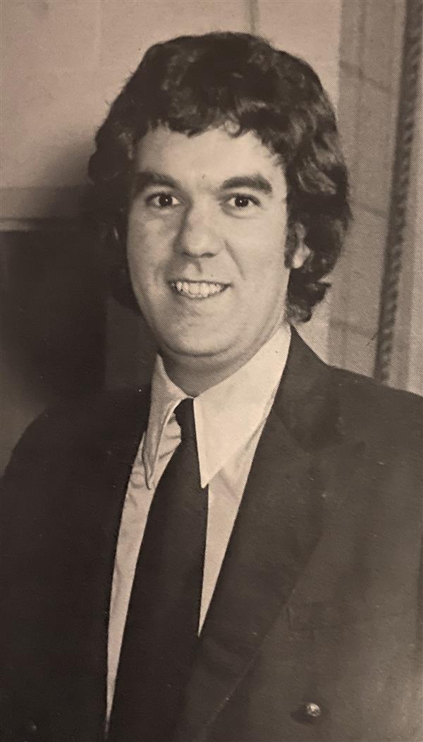 Headshot of Bob Sagan from 1973